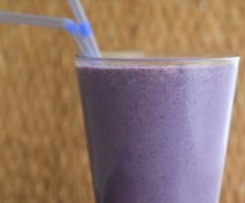 Berry breakfast smoothie