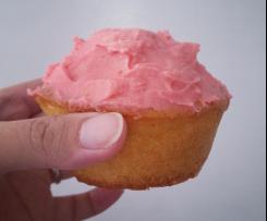Easy Peasy Vanilla Cupcakes by Domestic Thermominx
