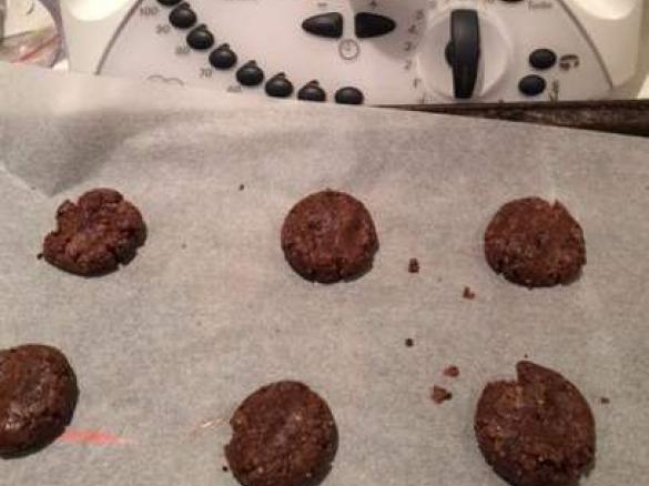 Paleo 4 REAL Ingredient Chewy Chocolate Cookies
