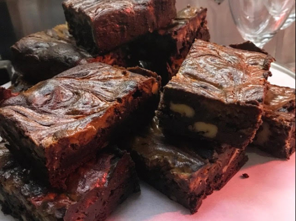 GF Salted Caramel & Walnut Brownies