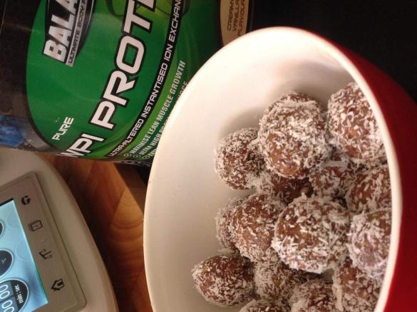 Christmas Protein Spiced Balls
