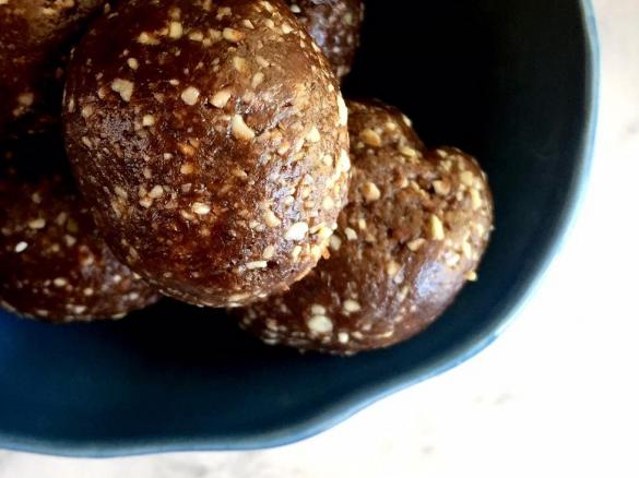 Nut Free Chocolate Bliss Balls