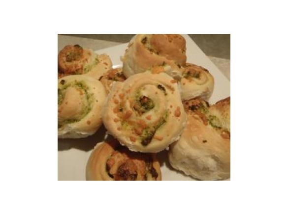 Spinach, Feta & Garlic Scrolls