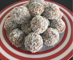 Apple Cinnamon Protein Bliss Balls
