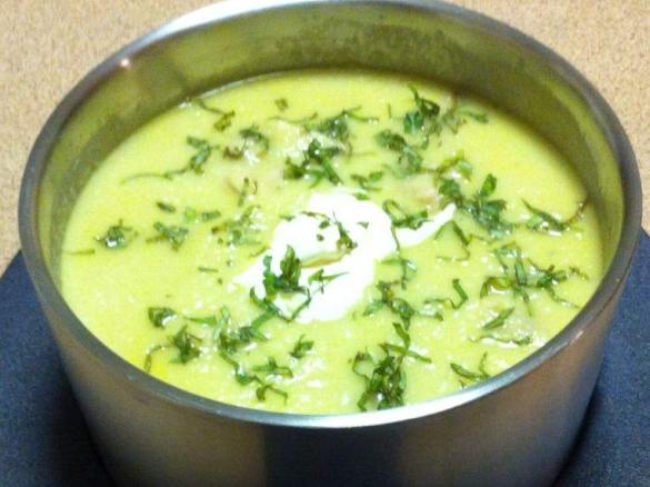 Chicken, Potato, Leek & Cauliflower Soup