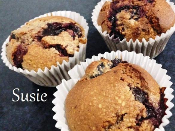 Vanilla Cherry Muffins 