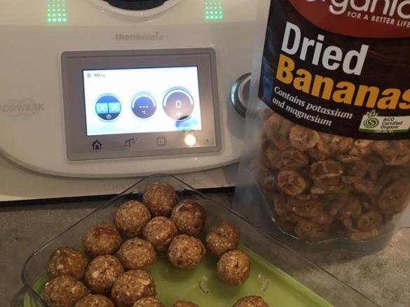 Banana Oat Bliss Ball