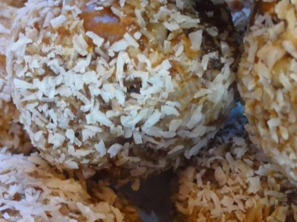 Coconut Apricot Balls