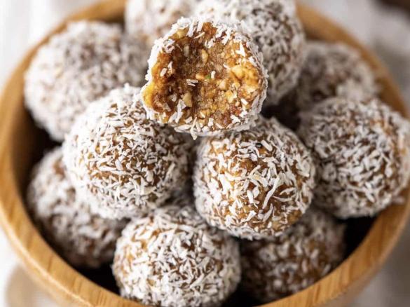 Healthy Date Balls