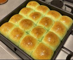 Tangzhong Pandan Bun