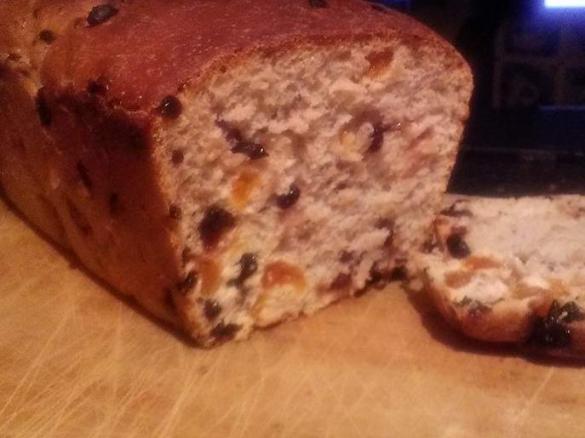 Sourdough fruit loaf
