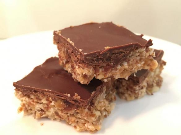 Date, Nut & Fig Slice