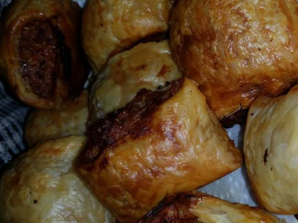 Easy Sausage Rolls with Vegies