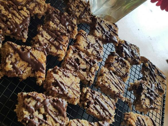 Choc Chip Muesli Bars 