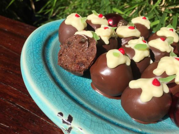 Choc Christmas Pudding Truffles