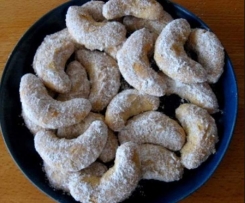 Almond Crescents 