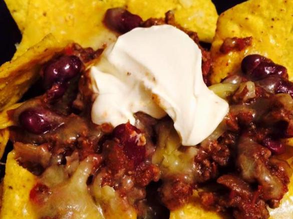 QUICK AND EASY BEEF NACHOS