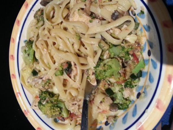 Creamy chicken pasta 