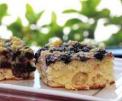 Polish Brioche and Fruit Crumble Slice