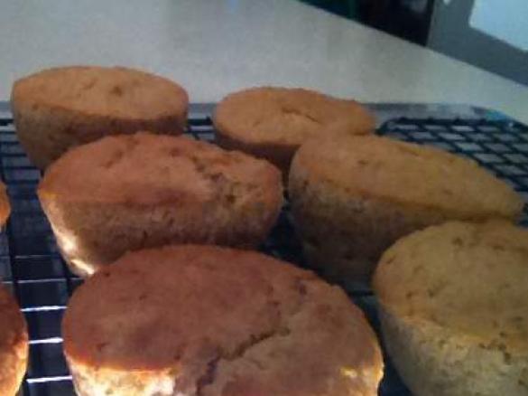 Pear and muesli muffins