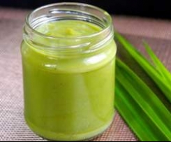 Coconut Jam with pandan leaves
