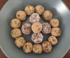 Raw Carob Bliss Balls