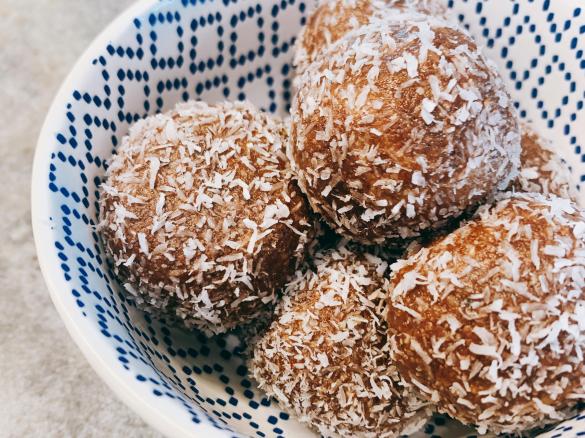 Chocolate Bliss Balls (my version of Boost Juice ones)