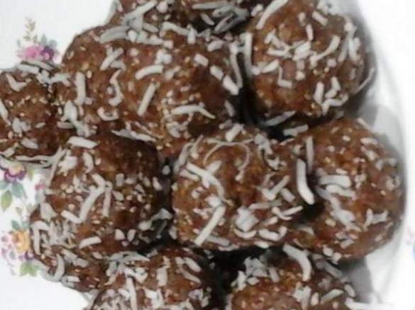 Clone of Nut Free Lunchbox Bliss Balls