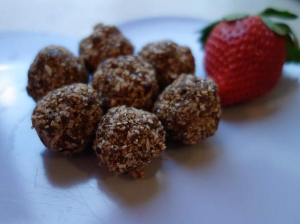 Coconut Yum Balls