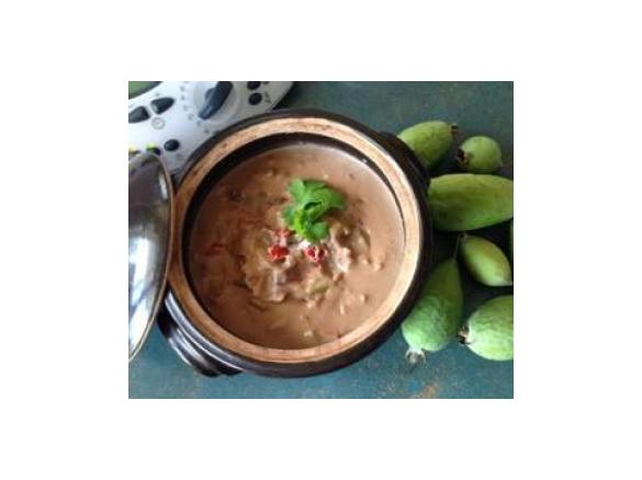 Feijoa  Massaman    Curry