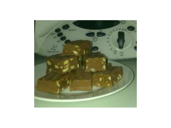 Chocolate and Cashew Fudge