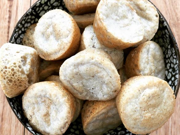 Vegan “cheese” puffs