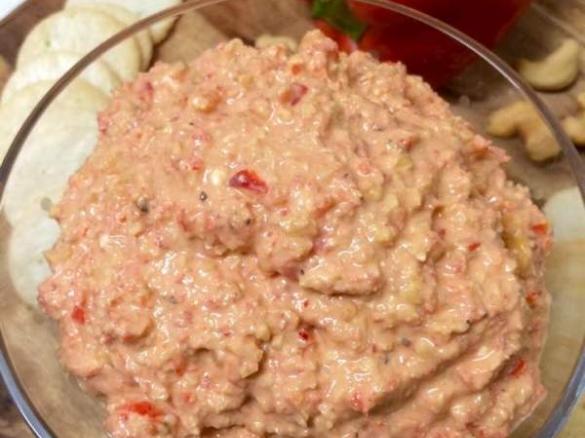 Red Capsicum with Feta and Cashew Chunky Dip - ThermoFun