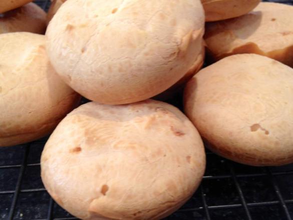 Little Cheese Breads or in Portuguese “Paezinhos De Queijo”