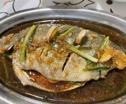 Vietnamese Steam fish with ginger and garlic