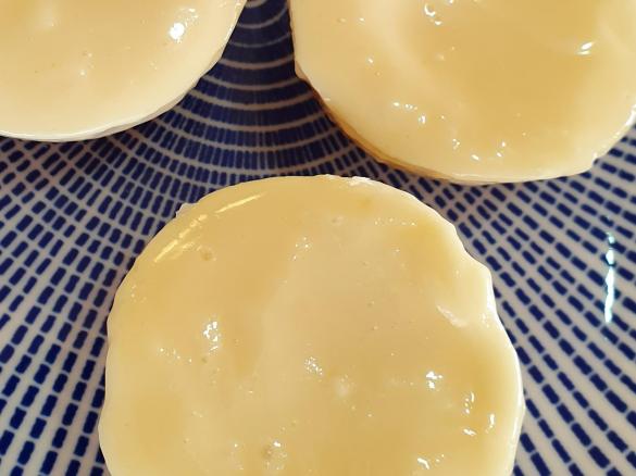 3 Ingredient Easy Lemon Tarts