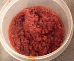 Chunky and thick spaghetti bolognese sauce