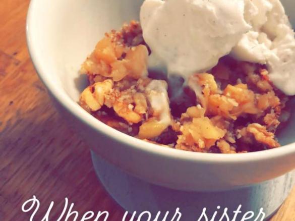 Lean Clean Apple Crumble