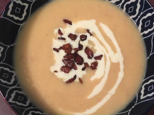 KETO FRIENDLY Cauilflower, bacon and pumpkin soup