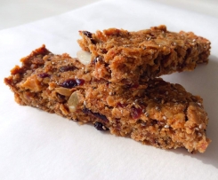 Fruit-full Crunchy Muesli Bars 