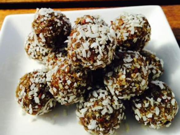 Healthy Seedy Nut-Free Bliss Balls 