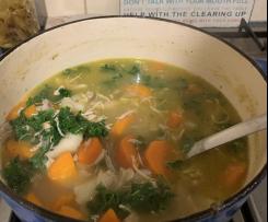HUG IN A BOWL STOCKPOT CHICKEN SOUP