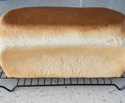 White Jumbo Soft and Fluffy Bread