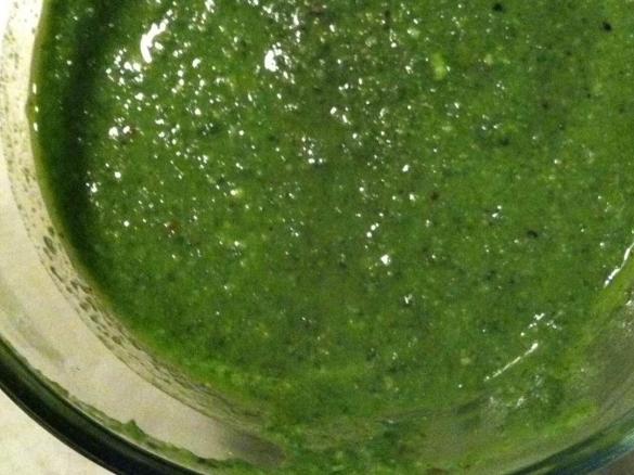 HCG Spinach Basil Pesto