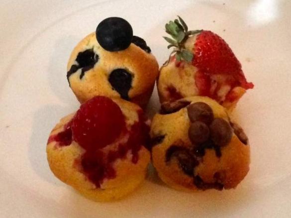 4-Way Mini Muffins . . . HOWEZAT!