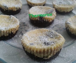 Oreo Cookie Miniature Cheesecakes