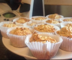 Apple, Cinnamon & Oat muffins
