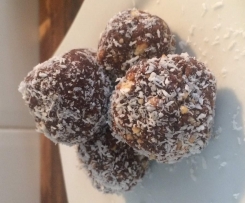 Nanna's Lamington Balls - No Bake