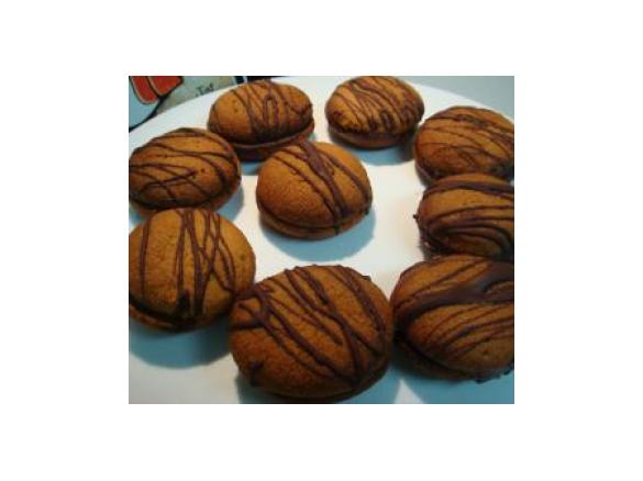 Variant of Baci da Dama (Kisses)