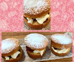 Jam and cream tea cakes